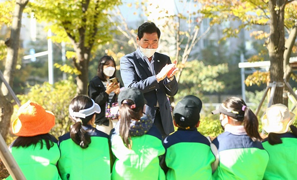 청계동주민자치위원회, 근린공원 자연친화학습 개최